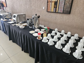 Bridgeview Hotel & Conference Centre