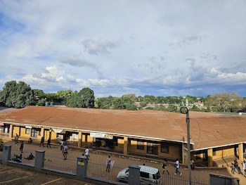 Bridgeview Hotel & Conference Centre