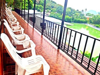 Tapear Resort