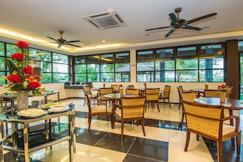 Alia Residence
