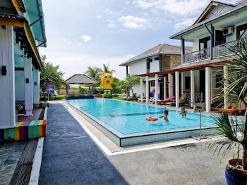 Alia Residence