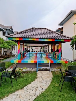 Alia Residence