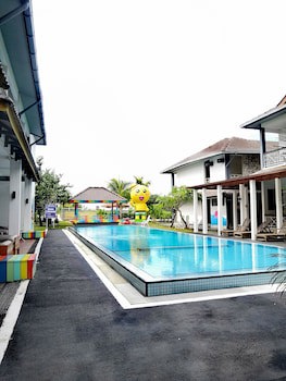Alia Residence