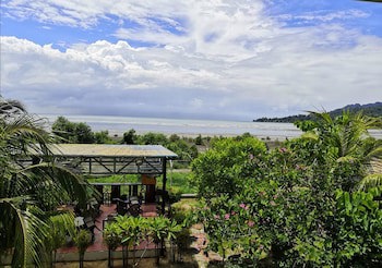 Alia Residence