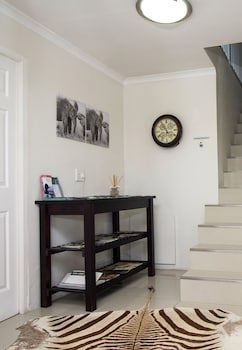 South Villa Guesthouse & Garden