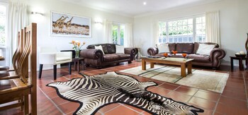 South Villa Guesthouse & Garden