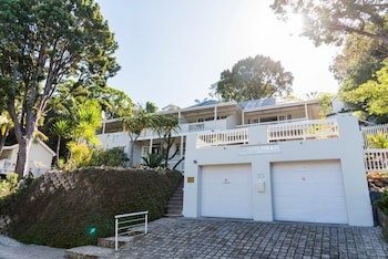 South Villa Guesthouse & Garden