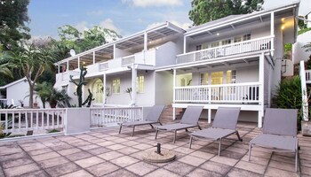 South Villa Guesthouse & Garden