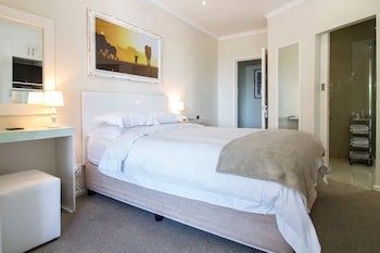 South Villa Guesthouse & Garden