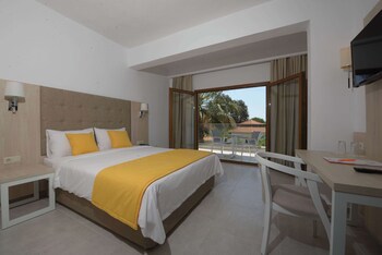 Aristoteles Holiday Resort & Spa galeri fotoğrafı