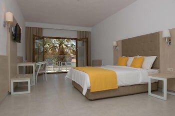 Aristoteles Holiday Resort & Spa fotoğrafı