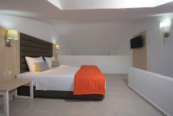 Aristoteles Holiday Resort & Spa galeri fotoğrafı
