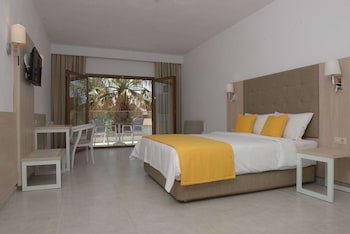 Aristoteles Holiday Resort & Spa galeri fotoğrafı