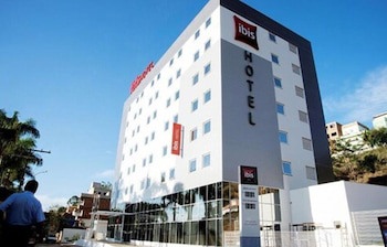 Ajax Hotel