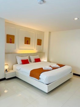 De Hug Hotel & Residence