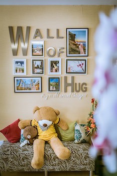 De Hug Hotel & Residence