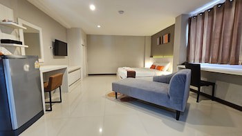 De Hug Hotel & Residence