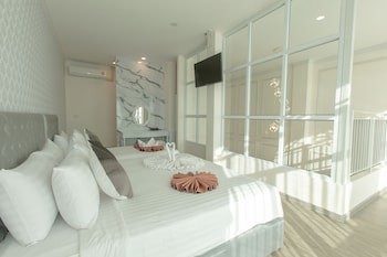 De Hug Hotel & Residence