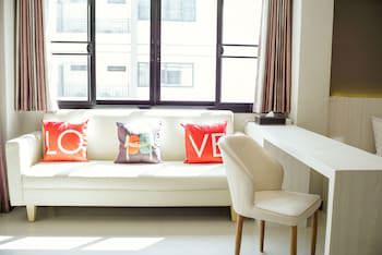 De Hug Hotel & Residence