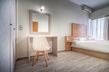 Phoenix Hotel