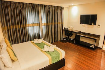 J Hotel