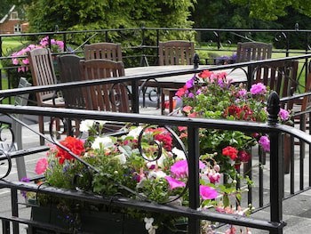Badgemore Park B&B And Golf Club