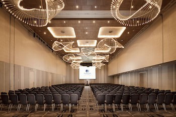 Doubletree By Hilton Jakarta - Diponegoro