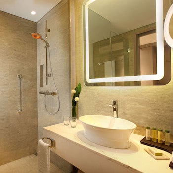 Doubletree By Hilton Jakarta - Diponegoro