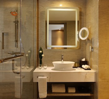 Doubletree By Hilton Jakarta - Diponegoro
