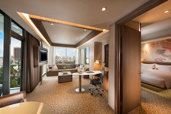 Doubletree By Hilton Jakarta - Diponegoro