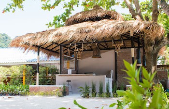 Phi Phi Nice Beach Resort