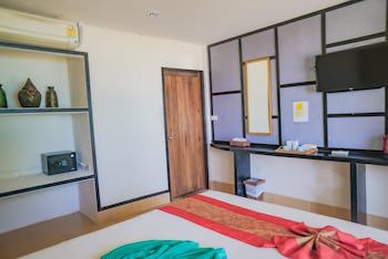 Phi Phi Nice Beach Resort