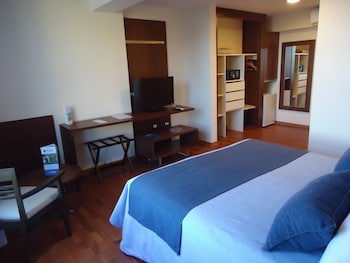 Hotel Puerto Amarras