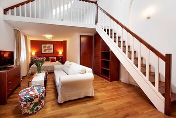 City Center Rooms And Apartments