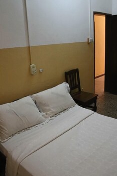 Aurore Hotel