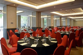 Discovery Ancol (Adults Only)