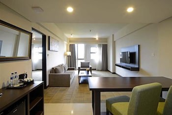 Discovery Ancol (Adults Only)