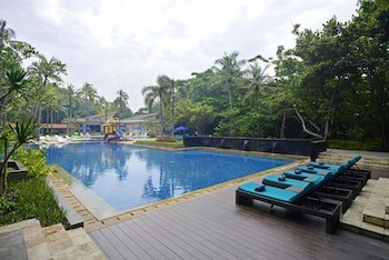 Discovery Ancol (Adults Only)