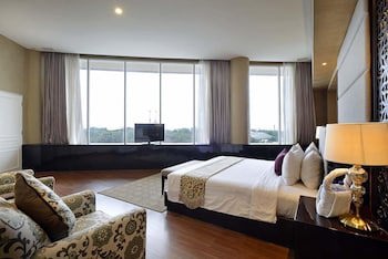 Discovery Ancol (Adults Only)