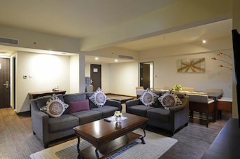 Discovery Ancol (Adults Only)