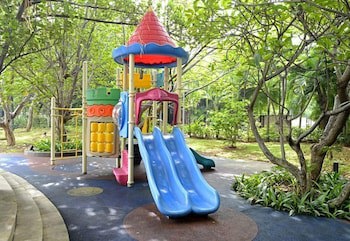 Discovery Ancol (Adults Only)