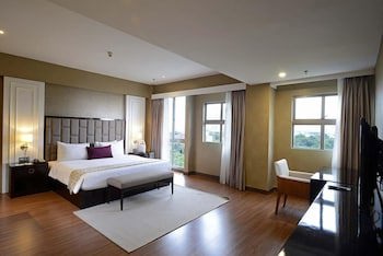Discovery Ancol (Adults Only)