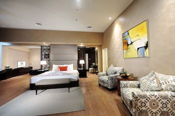 Discovery Ancol (Adults Only)