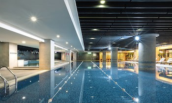 Lakeshore Hotel