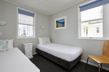 Asure Harbour View Motel And Water Front Apartments