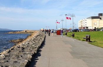 Galway Bay Sea View Apartments