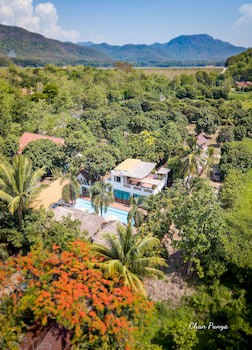 Baanpong Lodge