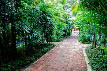 Baanpong Lodge
