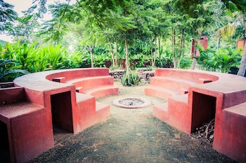 Baanpong Lodge