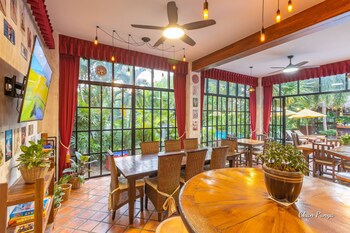 Baanpong Lodge